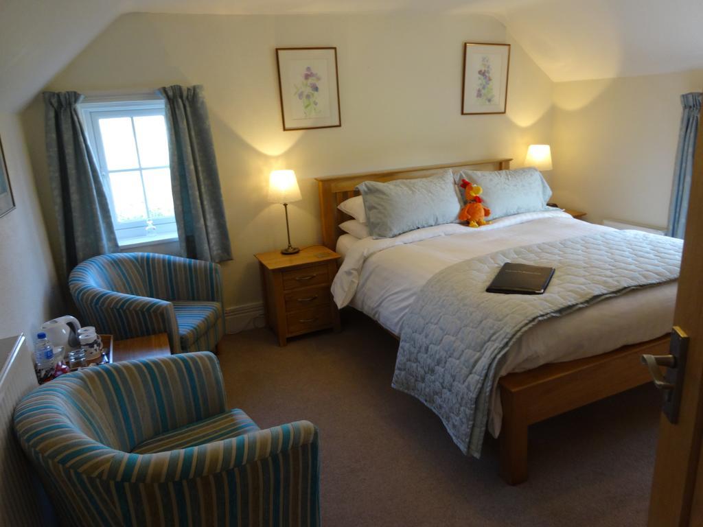 Sway Hunters Croft Bed & Breakfast エクステリア 写真