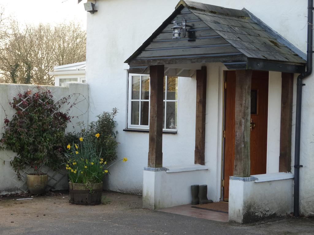 Sway Hunters Croft Bed & Breakfast エクステリア 写真