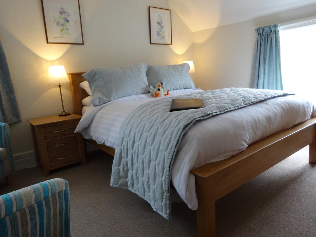 Sway Hunters Croft Bed & Breakfast エクステリア 写真